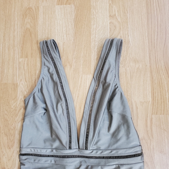 Ted Baker London Plunge One Piece Swimsuit - NEW - Picture 6 of 15